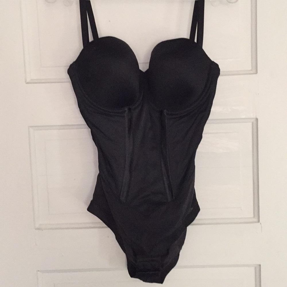 Maidenform Flexees body shaper